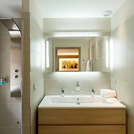 Les Du Domaine Bed and breakfast 3*